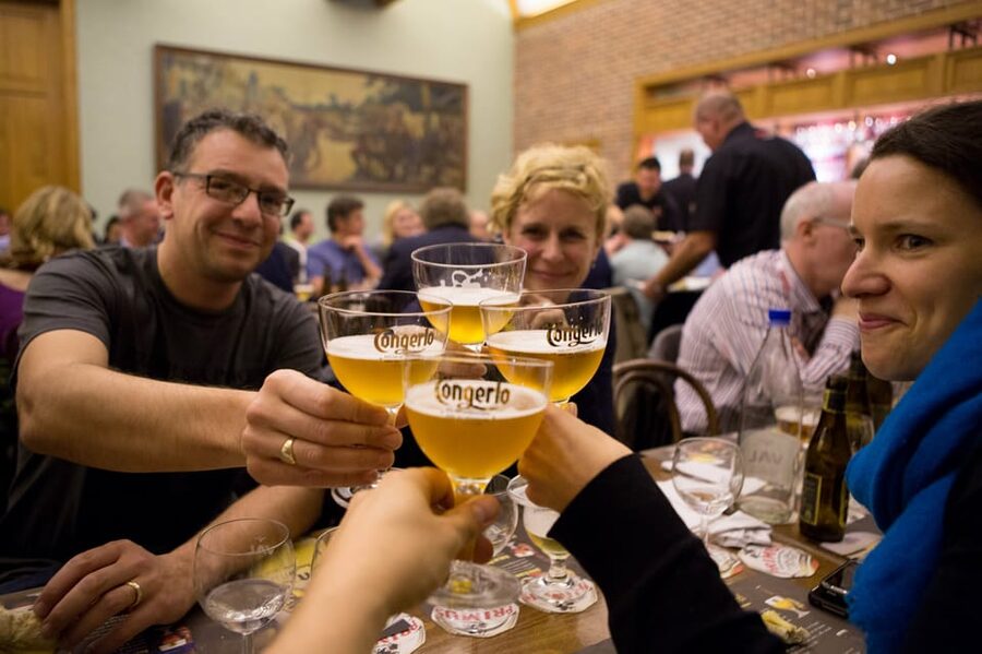 Brussels: Belgian Beer Tasting Tour - A la Bécasse and the traditional beer hall