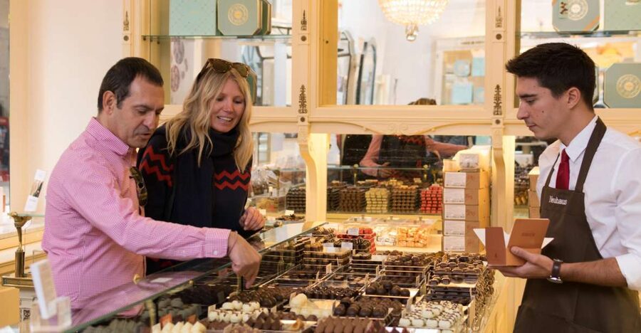 Brussels: Belgian Chocolate Tasting Tour - Learning where cocoa comes from