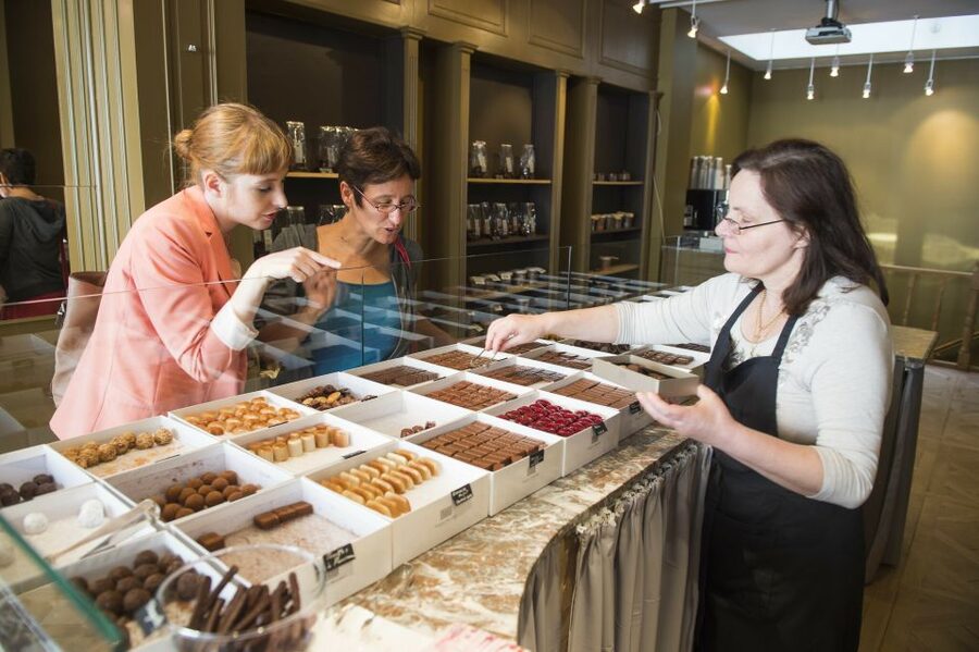 Brussels: Belgian Chocolate Tasting Tour - What makes several chocolatiers worthwhile