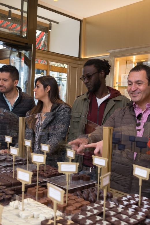 Brussels: Belgian Chocolate Tasting Tour - Who will enjoy this Brussels tasting?