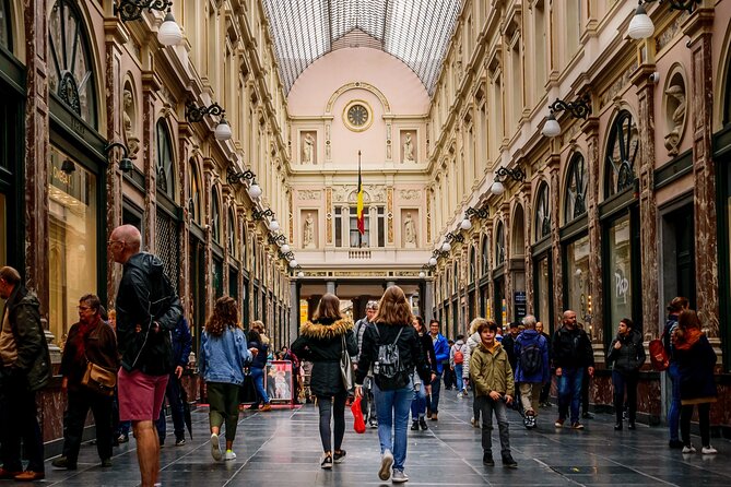 Brussels Chocolate Tasting Tour - Corné Dynastie and the world of pralines