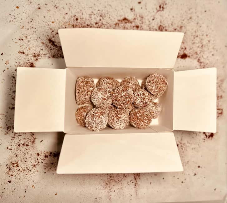 Brussels: Chocolate Truffle & Belgian Hot Chocolate Workshop - Starting with chocolate, cacao, and instructions