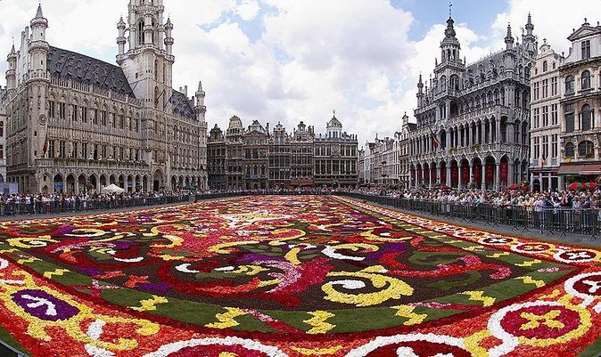 Brussels Chocolate Walking Tour and Workshop - Key points at a glance