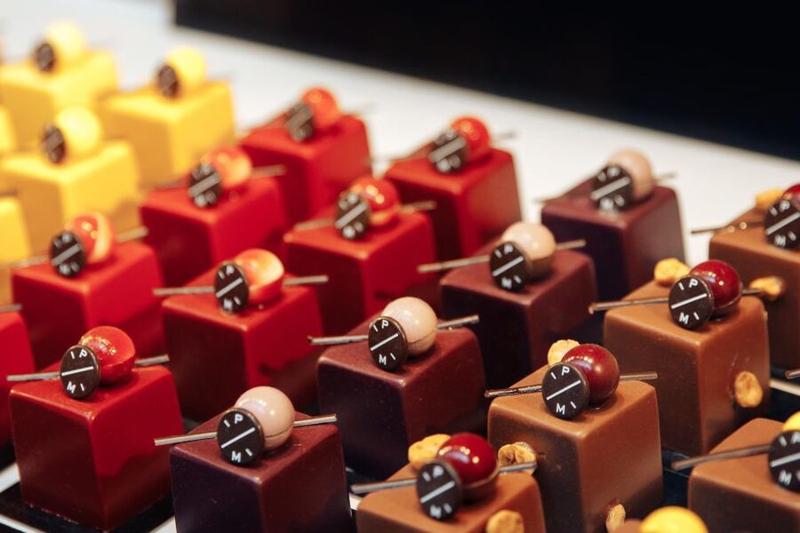 Brussels: Chocolate Workshop and Guided Walking Tour - Grand Place, Manneken Pis, and the center of Brussels