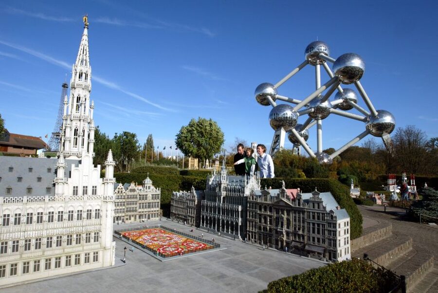 Brussels: City Card with Hop-On Hop-Off Bus - Family choices and attractions with extra fees