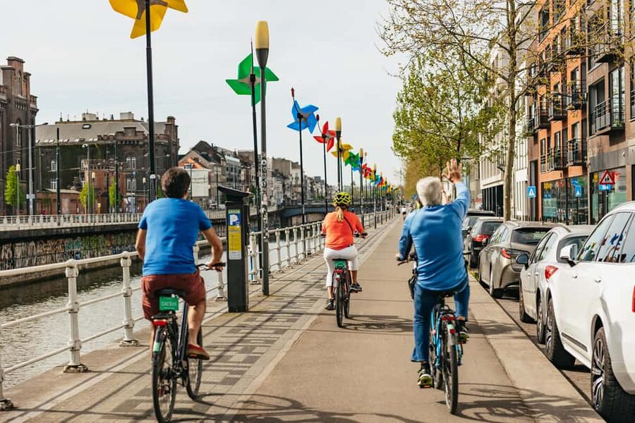 Brussels: City Highlights and Hidden Gems Bike Tour - Who will enjoy this Brussels ride most?