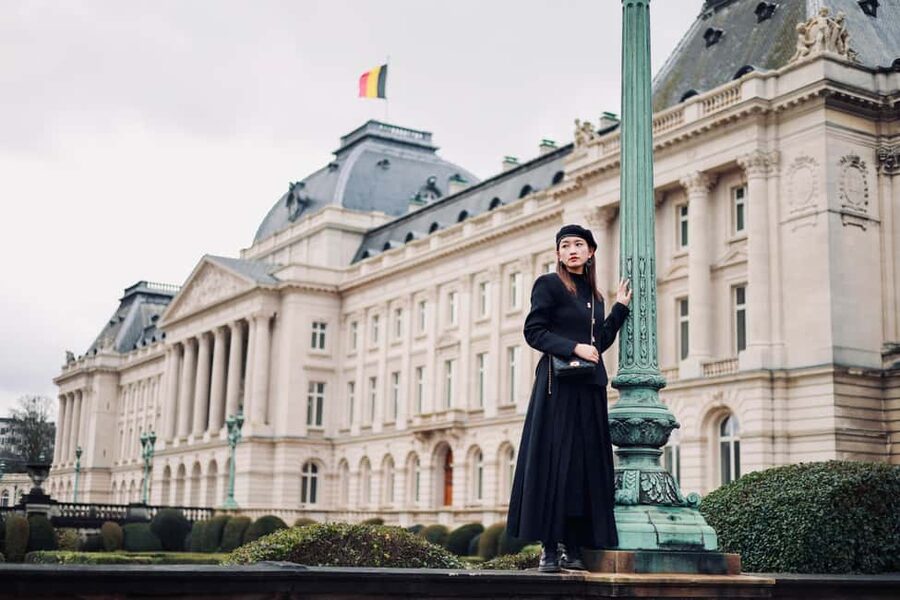 Brussels City Photoshoot With a Professional Photographer - The Galeries Royales Saint Hubert adds elegant indoor frames