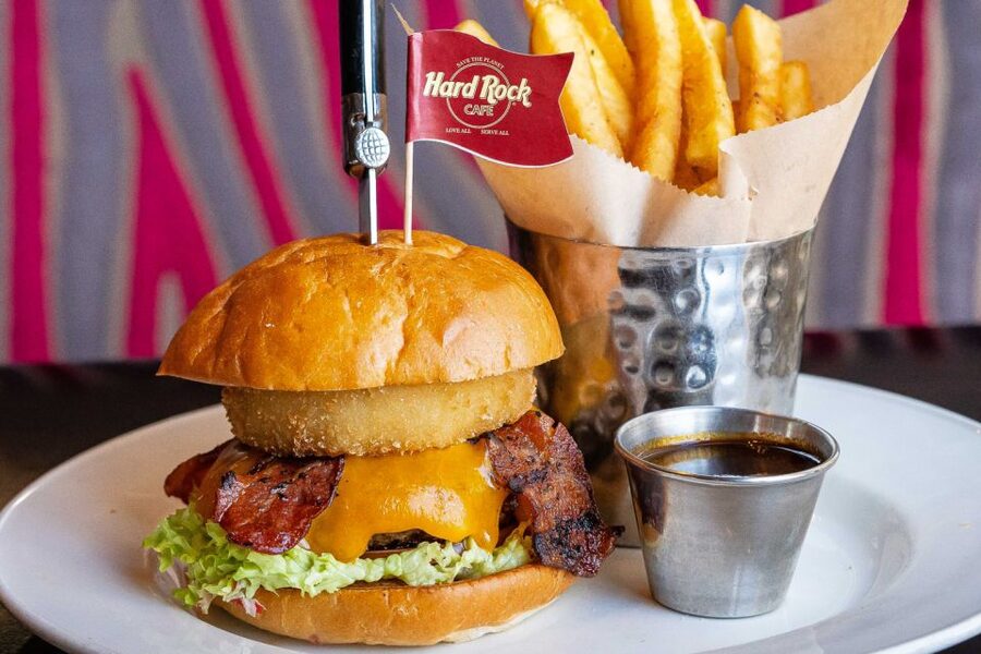 Brussels: Hard Rock Cafe with Set Menu for Lunch or Dinner - A central meal beside Brussels’ Grand Place