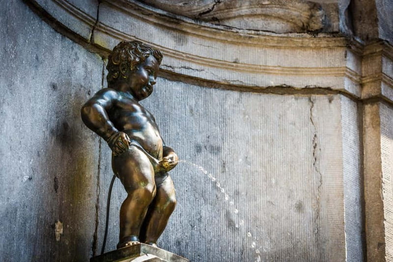 Brussels: Highlights and Hidden Corners Private Guided Walk - Sablon, Place Saint-Jean, and the quieter center
