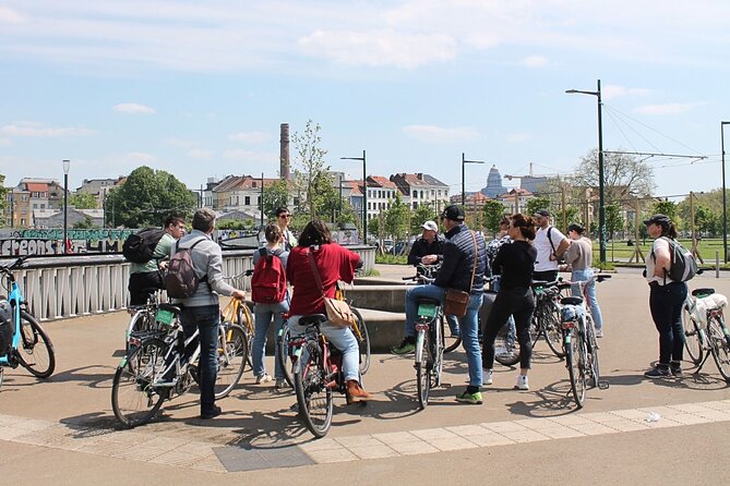 Brussels Highlights & Hidden Gems Bike Tour - Royal Park and the meaning of the palace
