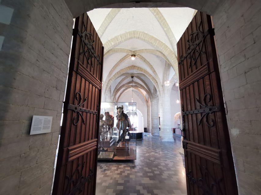 Brussels: Museum Halle Gate Entry Ticket - The 14th-century vaulted rooms