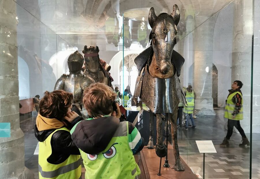 Brussels: Museum Halle Gate Entry Ticket - Entering through the medieval central passage