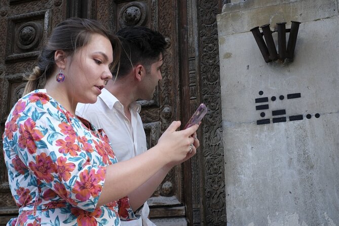 Brussels Old Town & Beer Secrets: Self-Guided Puzzle Walk - Jeanneke Pis and Brussels’ playful side