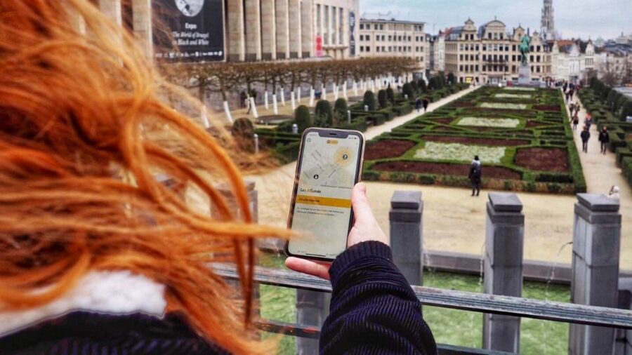 Brussels: Outdoor City Escape Game With Drinks - Solving riddles while Brussels becomes the playing board