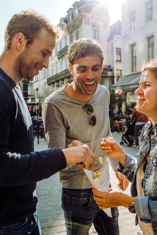 Brussels: Private Custom Walking Tour with a Local Host - Starting at your hotel and finding your bearings