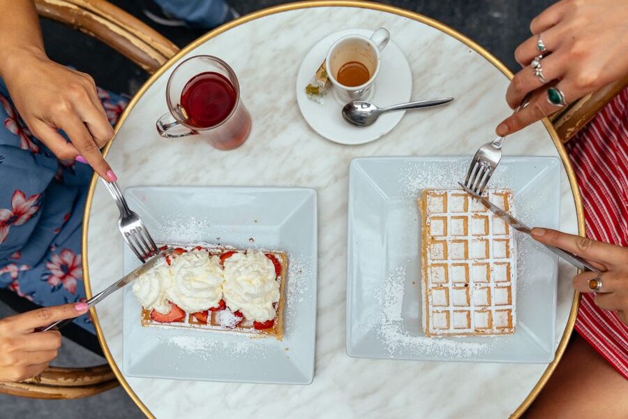 Brussels: Private Food Tour – 10 Tastings with Locals - Seafood, beer, and the less predictable bites