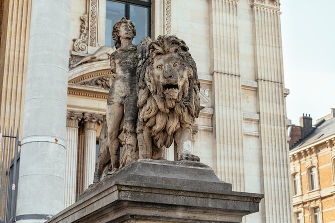 Brussels PRIVATE TOUR With Locals: Highlights & Hidden Gems - The Royal Palace and stories hiding in plain sight