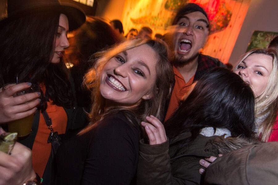 Brussels: Pub Crawl and Nightlife Party Experience - Key points to know before booking