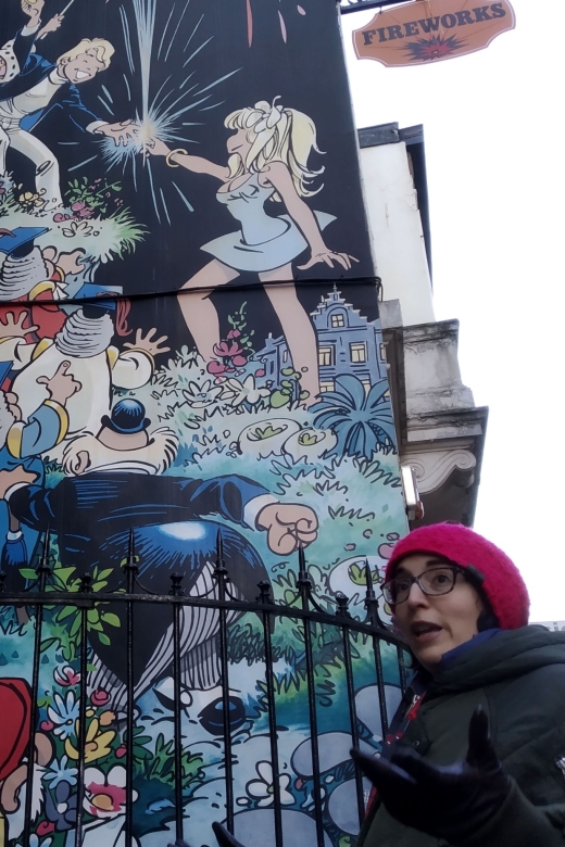 Brussels: The comic book walls walking tour - Group size, accessibility, and language