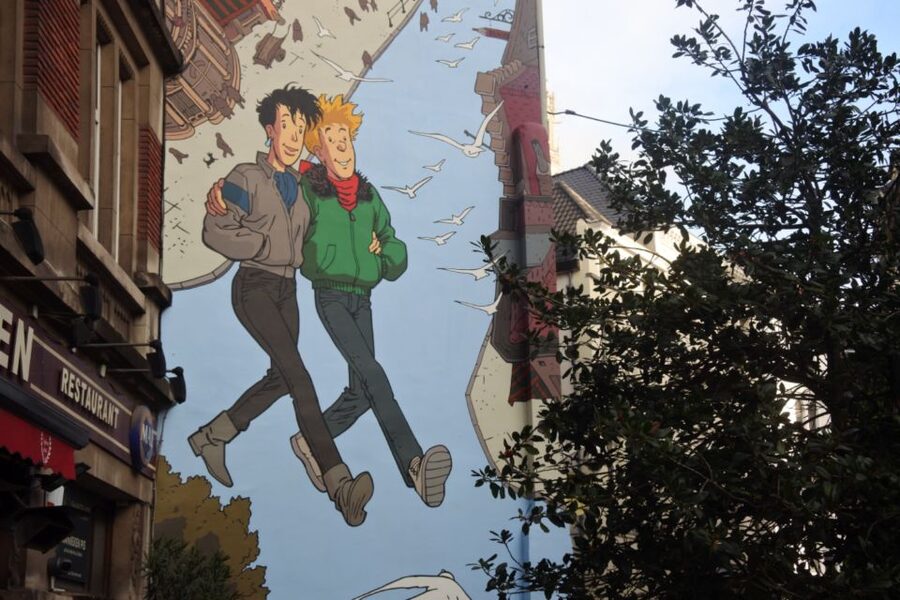 Brussels: The comic book walls walking tour - What the $15 to $17 price buys you