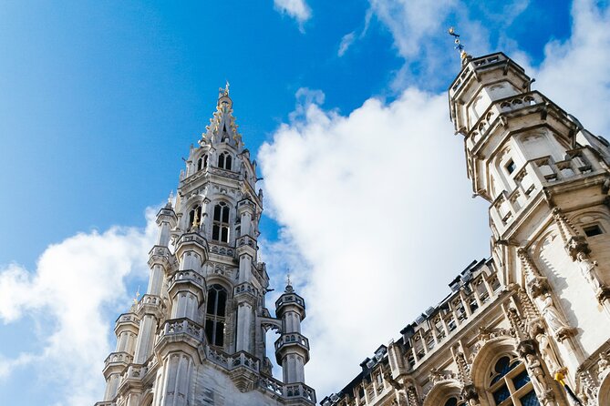 Brussels Walking Tour with Waffle Tasting: History and Delights - Manneken Pis, Brussels in miniature