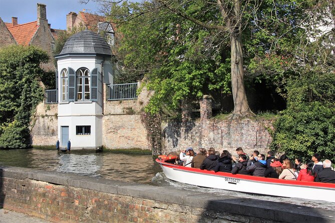 BRYGGJA ROMANTICA - 3 Hour Romantic Tour in Bruges - Jan Van Eyckplein and a quieter medieval center