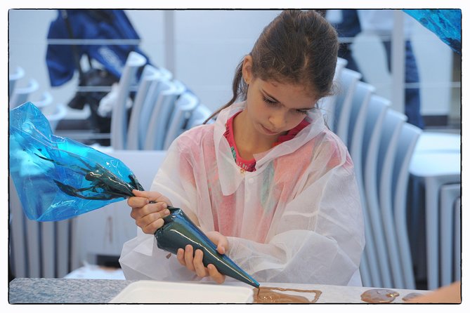 Chocolate Workshop at Choco-Story Brugge - Best fit for families and mixed-age groups