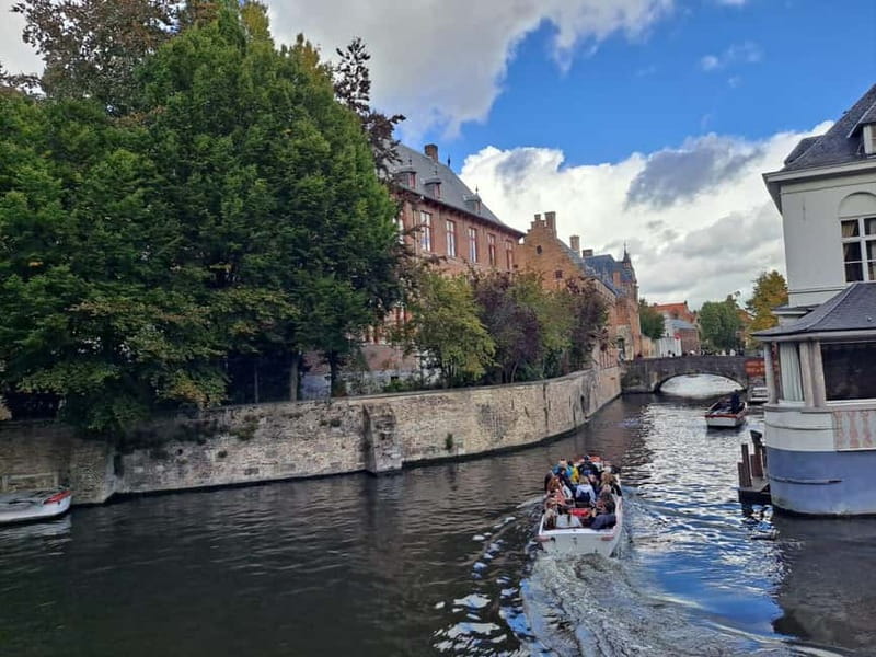 Day trip to Bruges from Paris with canal cruise - Your first look at medieval Bruges