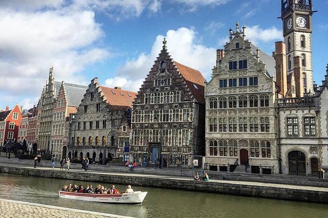 Discover authentic Ghent with historian & taste the best chocolate - The Stadshal and Korenmarkt