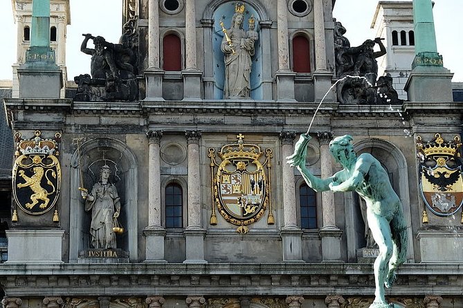 e-Scavenger hunt Antwerp: Explore the city at your own pace - What the riddles add to the walk