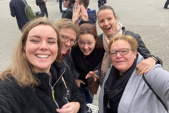 e-Scavenger hunt Bruges: Explore the city at your own pace - What the Questions and Assignments Are Like