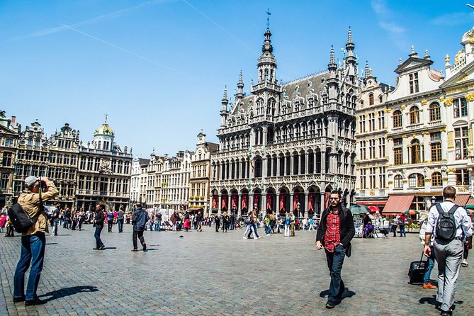 e-Scavenger hunt Brussels: Explore the city at your own pace - Galeries, Horta, and the Sablon quarter