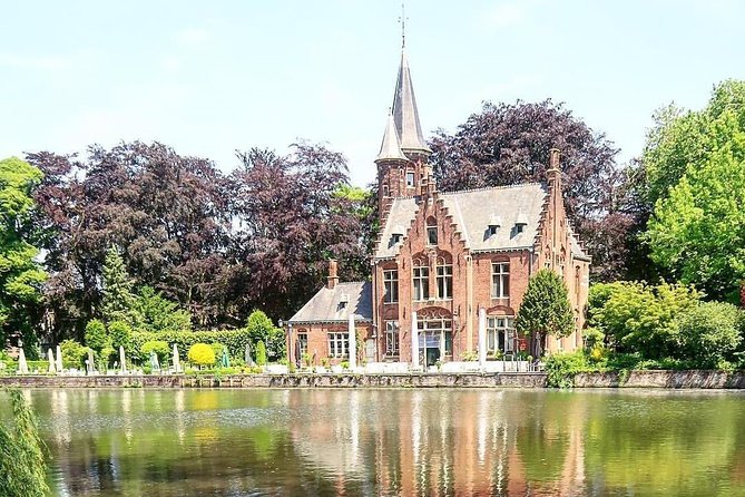 Exclusive PRIVATE Walking Tour of Bruges - Pace, group size, and practical limits