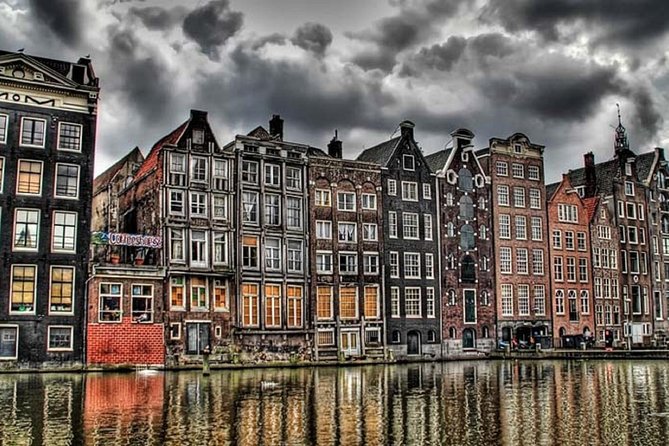 Excursion to Amsterdam by bus from Brussels - The return trip and the clock