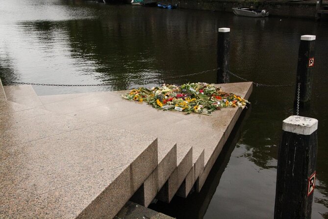 Excursion to Amsterdam by bus from Brussels - A guided introduction to Amsterdam’s main sights