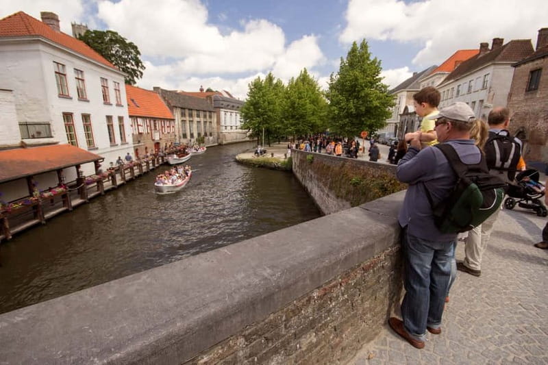 From Amsterdam: Bruges Full-Day Tour - Guide quality and group organization