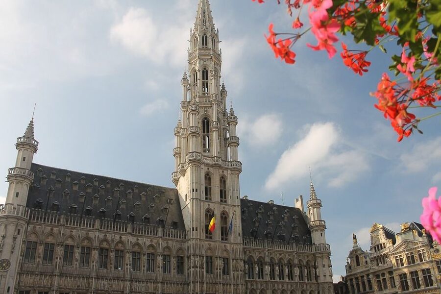 From Amsterdam: Private Sightseeing Trip to Brussels - St. Michael’s Cathedral and central architecture