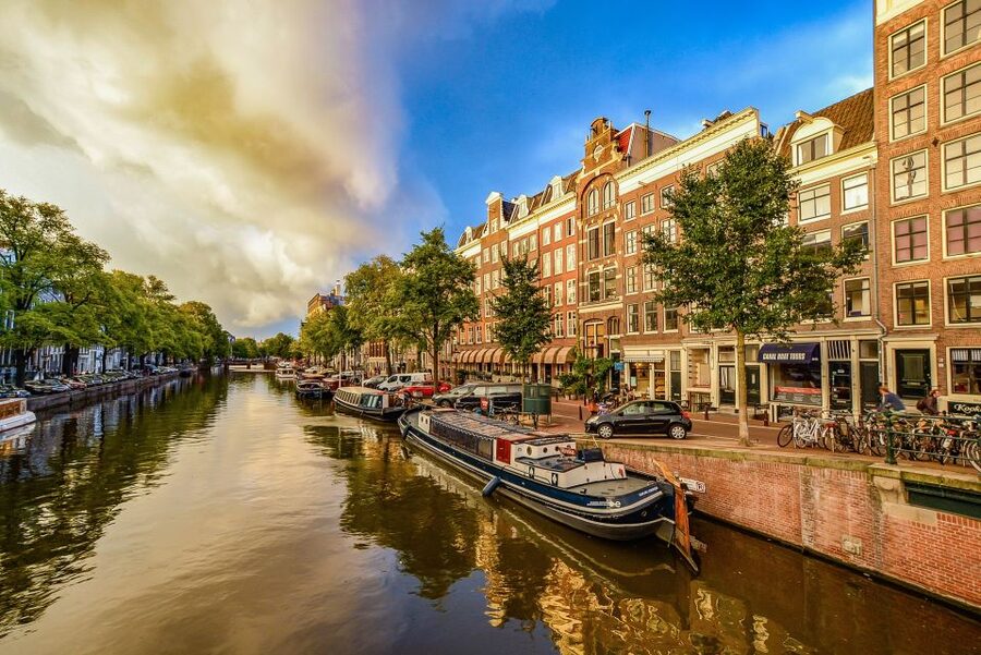 From Brussels: Cheese, Clogs & Windmills Amsterdam Day Trip - Planning Amsterdam’s short free period