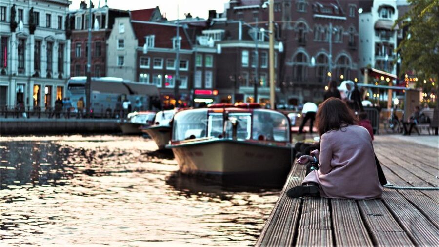 From Brussels: Cheese, Clogs & Windmills Amsterdam Day Trip - Guides, driving and the feel of the day