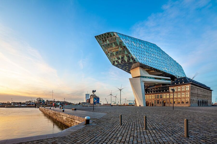 From Brussels: Guided Antwerp City Tour - Antwerp in six useful points