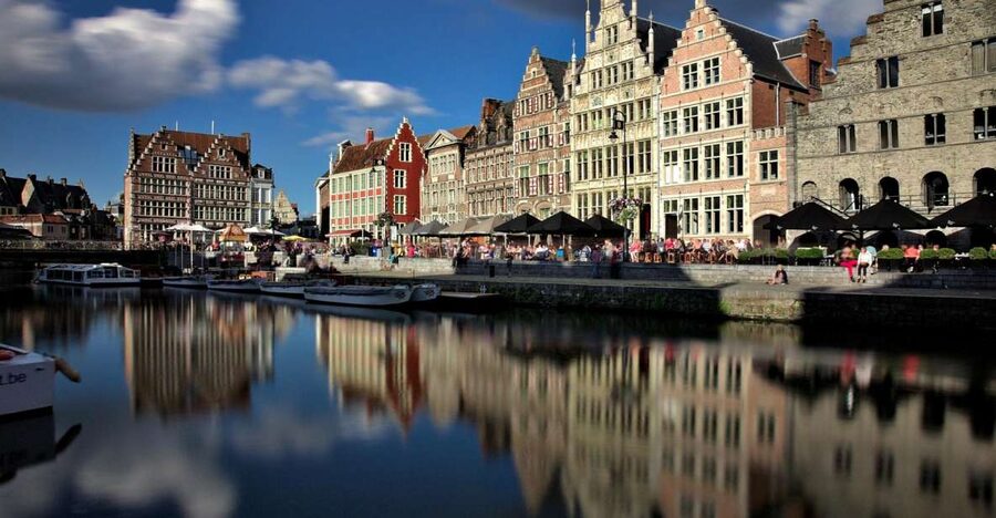 Ghent: 40-Minute Historical Boat Tour of City Center - Graslei and the old trading waterfront