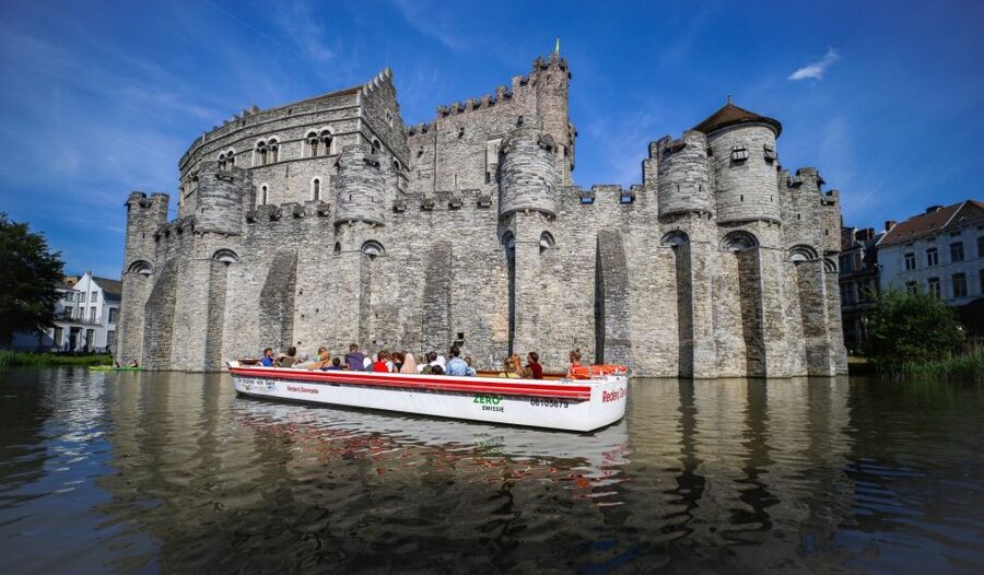 Ghent: 40 Minute Medieval Center Guided Boat Tour - Guildhalls, Churches, and Monasteries