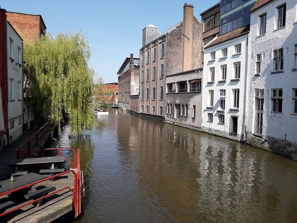 Ghent Beer and Sightseeing Adventure - Three chocolates at Chocolaterie Van Hoorebeke