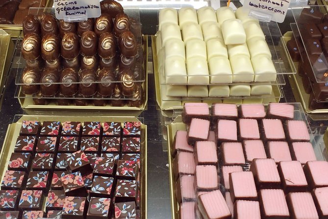Ghent Chocolate Tasting and Sightseeing Tour - Why chocolate is a good way to see Ghent