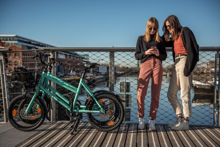 Ghent: City Highlights and Hidden Gems Guided Bike Tour - Quiet neighborhoods, parks, statues, and artwork