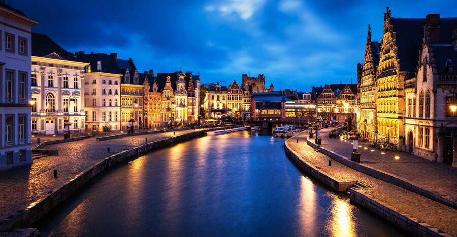 Ghent: The Dark Side of Ghent Private Walking Tour - Saint Bavo’s Cathedral and the weight of old stories