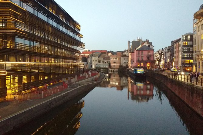 Ghent Walking Tour - City Highlights and Beyond Tradition - Street art and the less obvious side of Ghent