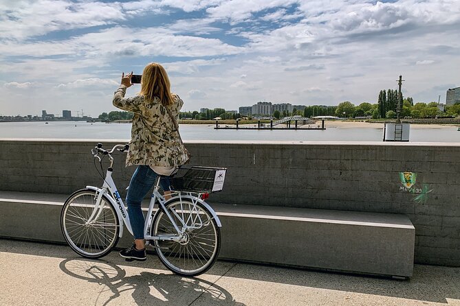 Guided Bike Tour: 2 Hours Highlights of Antwerp - Why a bicycle is a smart way to meet Antwerp