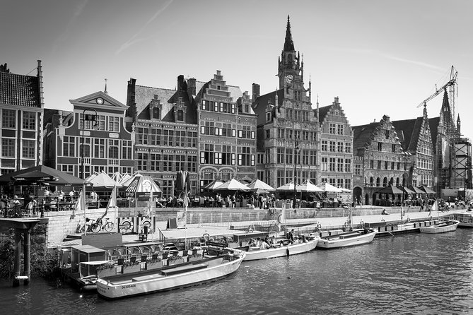 Guided Boat Trip in Ghent - Open or covered boat: what your choice means