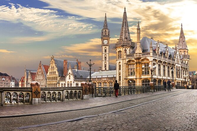 Historical Walking Tour: Legends of Gent - St. Veerleplein, known as the square of death and life